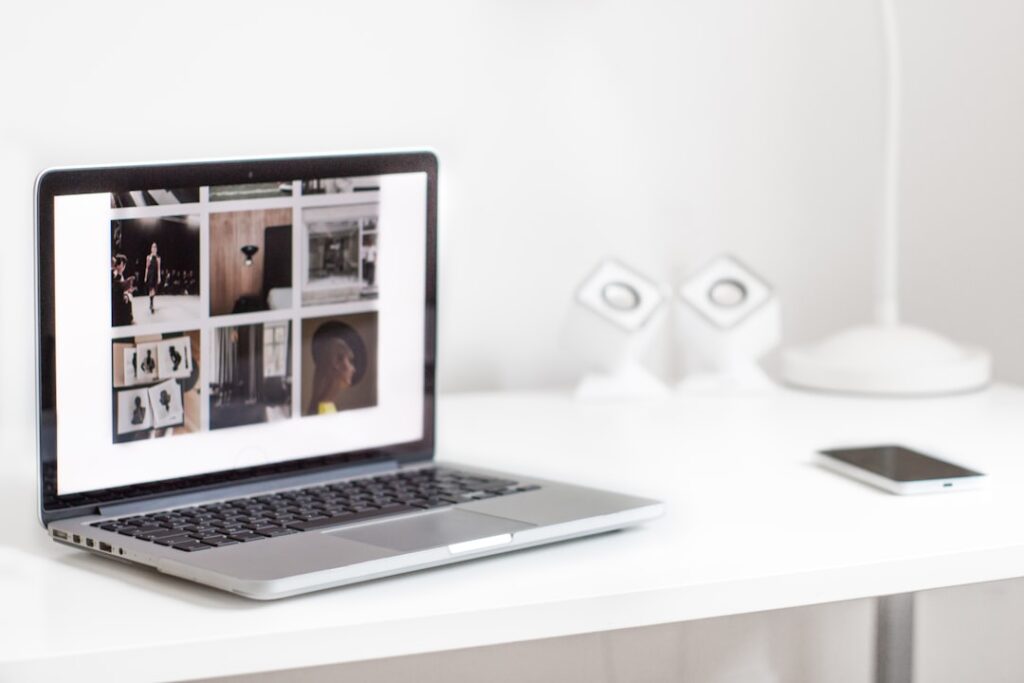 Shopify online store workspace